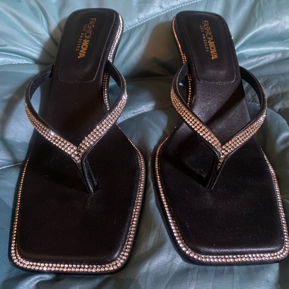Fashion Nova rhinestone sandals - Picture 1 of 7